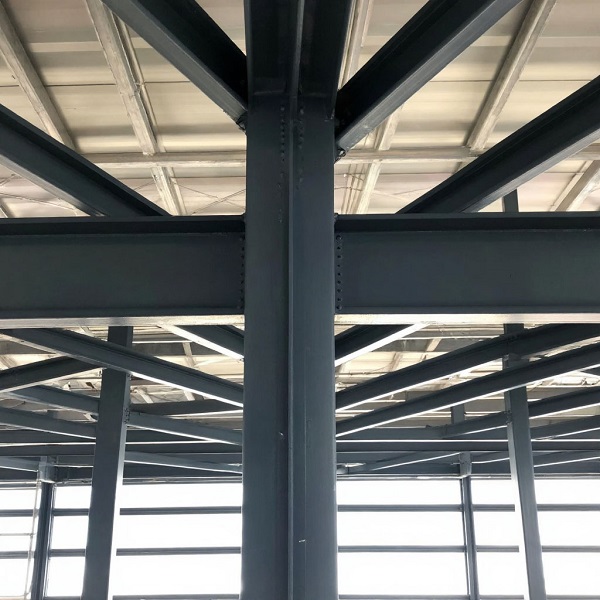 Балка металлическая